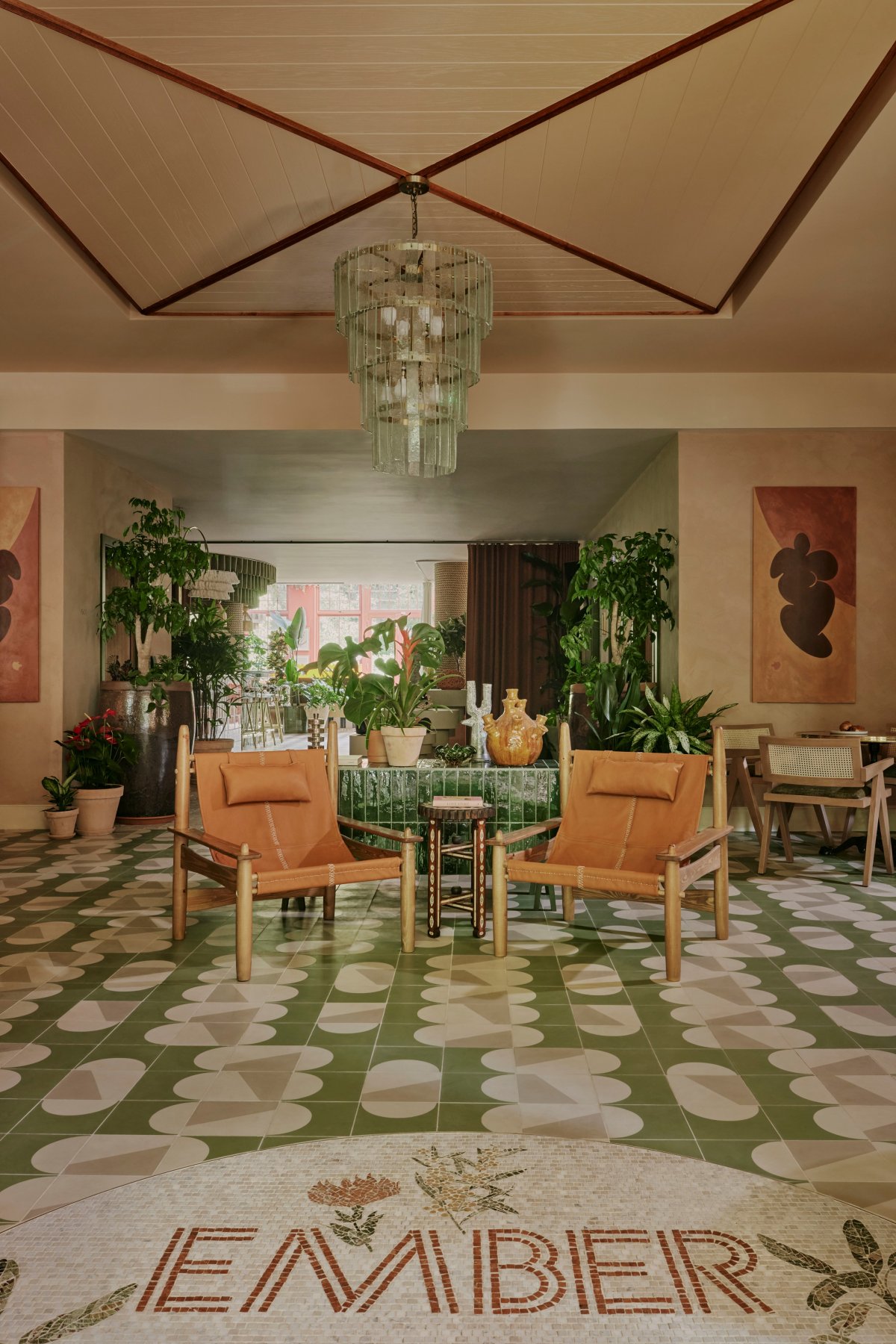 YinjiSpace Atelier Ochre x House of Dré x Ember Locke